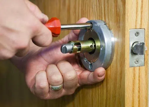 Budget Locksmith Shop El Segundo, CA 310-844-9180 Budget Locksmith Shop El Segundo, CA 310-844-9180 - 29-13